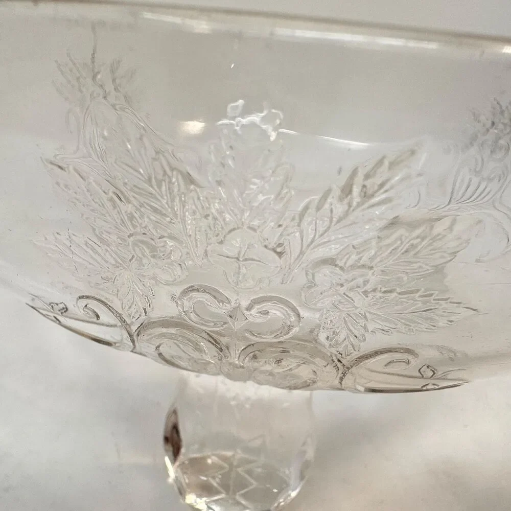 Antique Riverside Glass Works No 4 Grasshopper EAPG Covered Casserole Bowl Lid